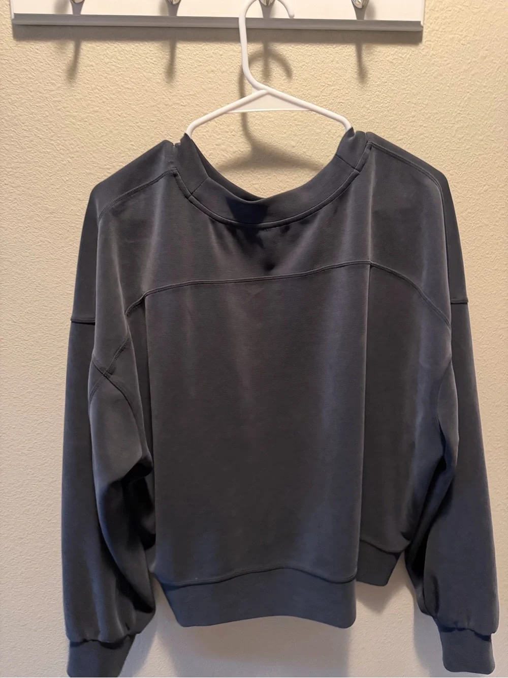 lululemon athletica Charcoal Cropped softstreme Relaxed 10
